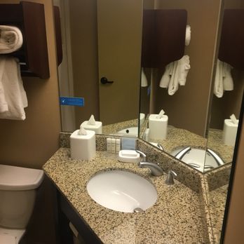 Hampton Inn Seattle/Southcenter - Hotels Near Me - Tukwila, Washington Hampton Inn Seattle/Southcenter - Hotels Near Me - Tukwila, Washington