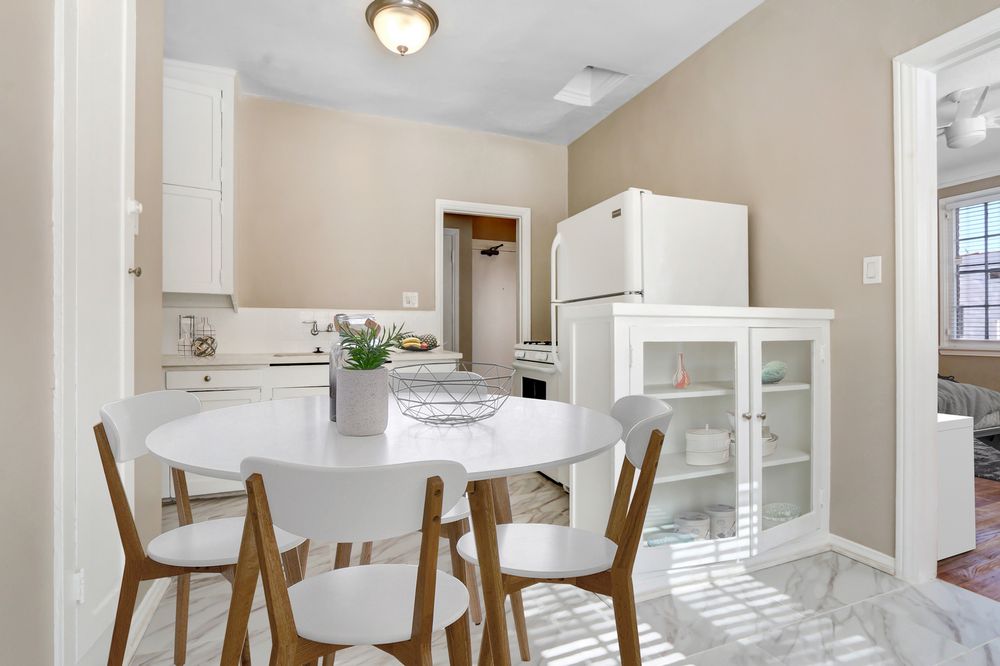 COCHRAN APARTMENTS Updated September 2024 65 Photos 442 S Cochran