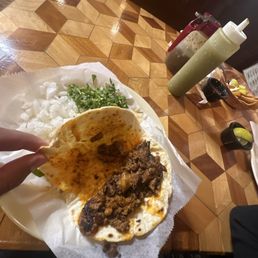 Al pastor with flour tortilla. Al pastor with flour tortilla.