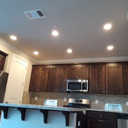 D 4 Electric - Recessed can lights