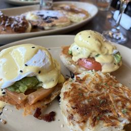 Smashed Avocado Benny