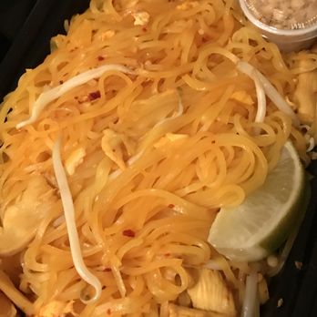 Pinto Thai Bistro - Pad Thai - Thai Near Me - San Diego, California Pinto Thai Bistro - Pad Thai - Thai Near Me - San Diego, California