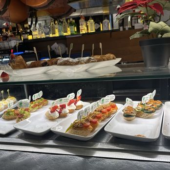 Bilbao Berria - Tapa Selection - Spanish Near Me - Barcelona, B