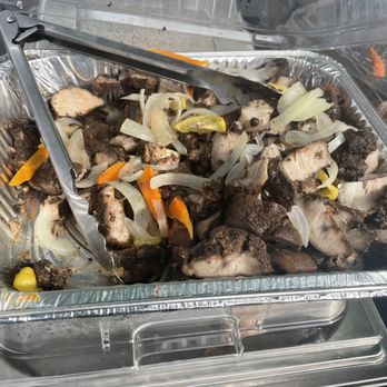 Famousjerkhouse - Jerk pork - Caterers Near Me Famousjerkhouse - Jerk pork - Caterers Near Me