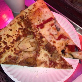 Pie Hole Pizza - Bacon & Potatoes + Basil & Roasted Pepper - Pizza Near Me - Boise, Idaho Pie Hole Pizza - Bacon & Potatoes + Basil & Roasted Pepper - Pizza Near Me - Boise, Idaho