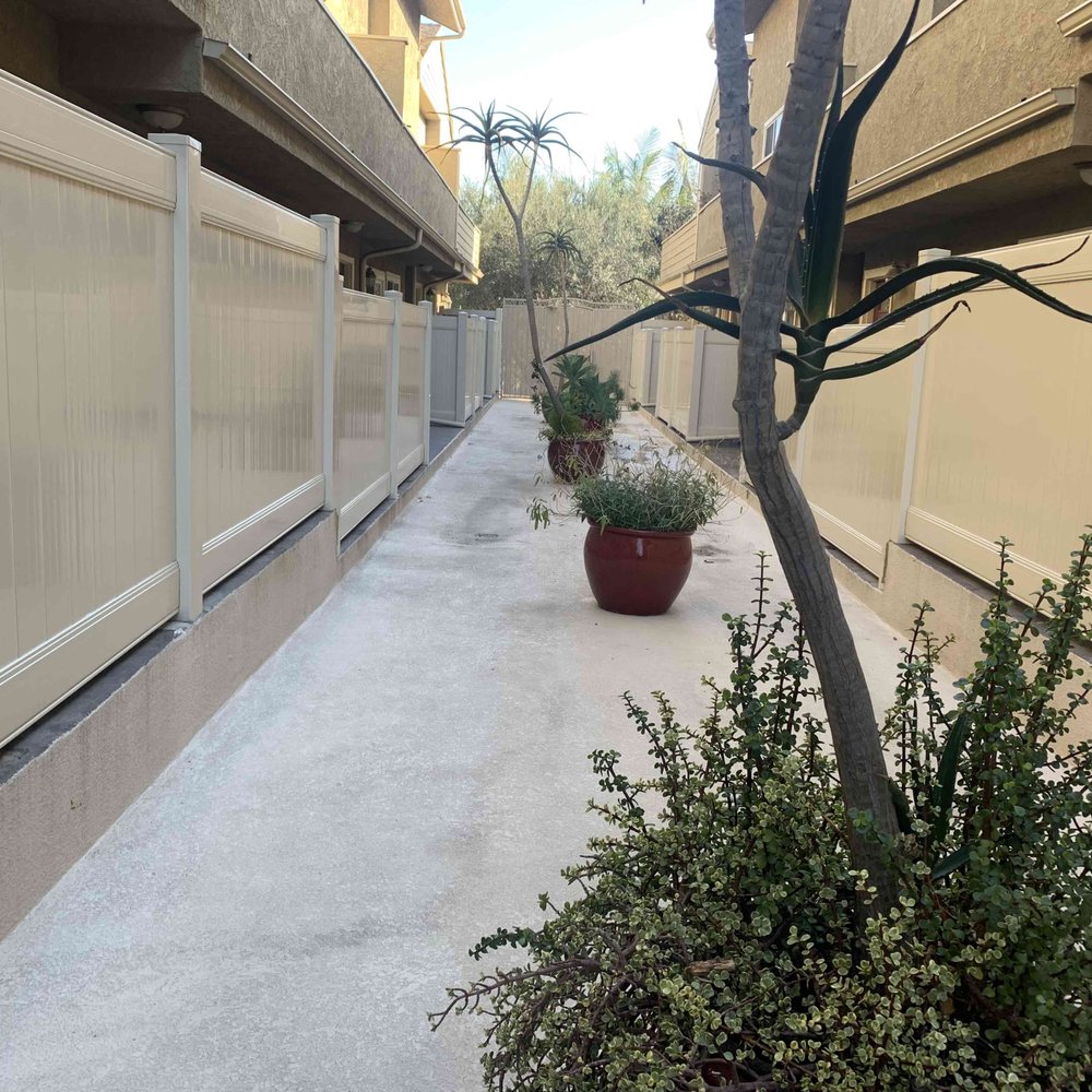 Vinyl Concepts - tan vinyl fence for 8 patios - Fences & Gates Near Me - Torrance, California Vinyl Concepts - tan vinyl fence for 8 patios - Fences & Gates Near Me - Torrance, California