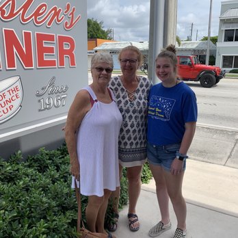 Lester's Diner - Three generations love Lester's. - Diners Near Me - Pompano Beach, Florida Lester's Diner - Three generations love Lester's. - Diners Near Me - Pompano Beach, Florida