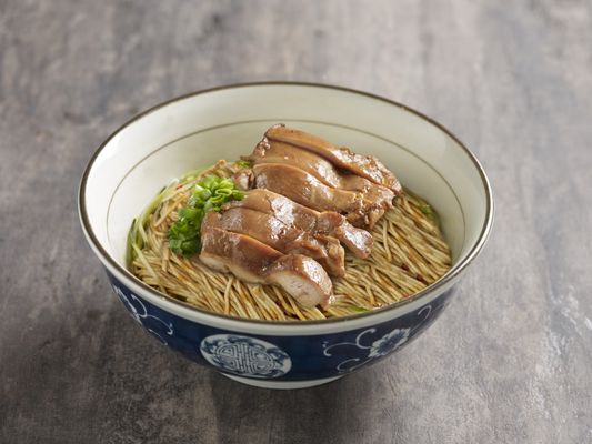 Le Shrimp Noodle Bar @ The Americana at Brand by null