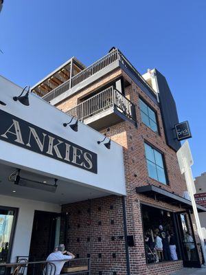 Frankie's by null
