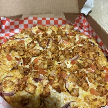 Curry Pizza House San Jose Capitol Ave - Butter chicken pizza - Pizza Near Me - San Jose, California