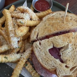 Goat Cheese and Fig Sandwich with truffle fries... so good! Goat Cheese and Fig Sandwich with truffle fries... so good!