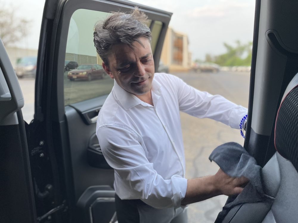 FLOWS PROFESSIONAL BLACK CAR SERVICE Updated June 2024 11 Photos