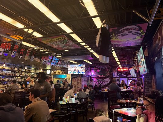 Black Market Bar+Grill (280) by null