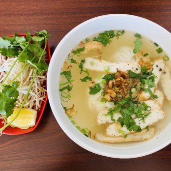 Super Banh Mi Pho - Fish cake noodle soup. It's very bare and $16 including tips - Vietnamese Near Me - Norcross, Georgia Super Banh Mi Pho - Fish cake noodle soup. It's very bare and $16 including tips - Vietnamese Near Me - Norcross, Georgia