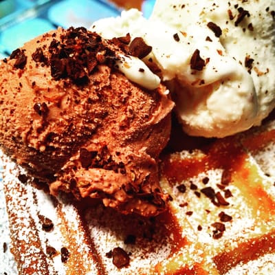 Bizziice ice cream parlor Organic Gelato Sachsenhausen by null