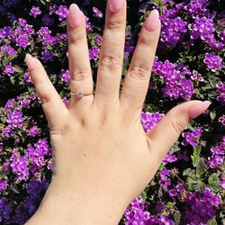 AEON Nails Spa & Hair - Chrome nails!