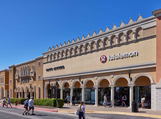 San Marcos Premium Outlets by null