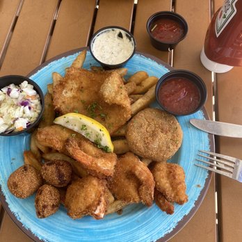 Doc's Seafood & Steaks - Seafood Lovers platter - Seafood Near Me - Corpus Christi, Texas Doc's Seafood & Steaks - Seafood Lovers platter - Seafood Near Me - Corpus Christi, Texas