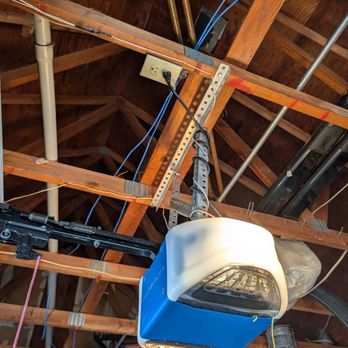 Sac Town Overhead Doors - :chef_kiss: remounted the motor and cleaned up all the wiring, doesn't look like a death trap that I had it like when I did it myself - Garage Door Services Near Me - Rocklin, California Sac Town Overhead Doors - :chef_kiss: remounted the motor and cleaned up all the wiring, doesn't look like a death trap that I had it like when I did it myself - Garage Door Services Near Me - Rocklin, California