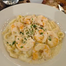 Alfredo Pasta with shrimp