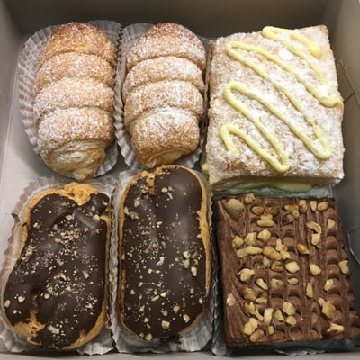 Fratelli Authentic Italian Baking by null