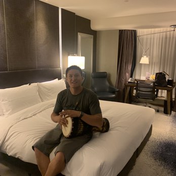 帝京酒店 - King size bed. - Hotels Near Me - Hong Kong, HK
