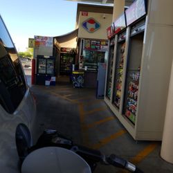 Fry's Fuel Center - Filling up in the morning