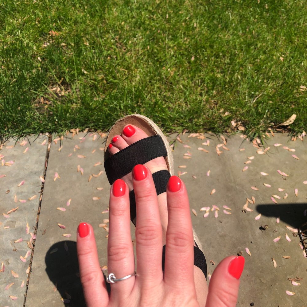 Dash Nails Spa - mani/pedi with two different colors that they paired perfectly - Nail Salons Near Me - Stamford, Connecticut Dash Nails Spa - mani/pedi with two different colors that they paired perfectly - Nail Salons Near Me - Stamford, Connecticut