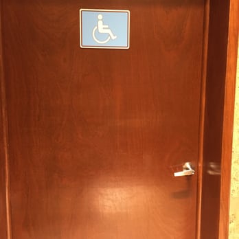 La Parroquia - Tienen sanitario completamente independiente para discapacitados, súper cómodo ya que puede entrar quien los ayude - Cafeteria Near Me - Puebla, PUE La Parroquia - Tienen sanitario completamente independiente para discapacitados, súper cómodo ya que puede entrar quien los ayude - Cafeteria Near Me - Puebla, PUE