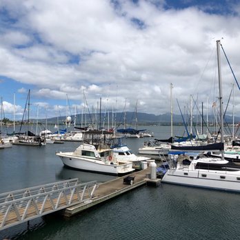 Restaurant 604 - View from deck - Breakfast & Brunch Near Me - Honolulu, Hawaii