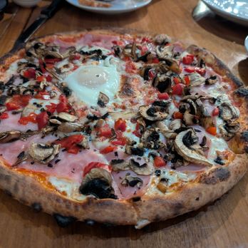 La Pizzeria Cupertino - Signature Pizza - Italian Near Me - Cupertino, California