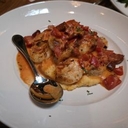 Wood-Grilled Shrimp And Grits Wood-Grilled Shrimp And Grits