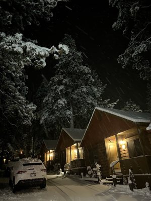 Cedar Glen Lodge by null