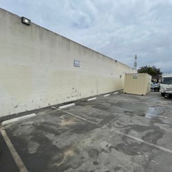 Oscars Hauling and Junk Removal