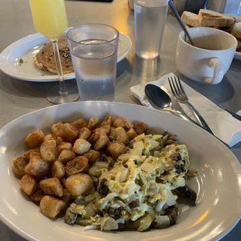 Hot Plate - My breakfast. Will come back with the name - Breakfast & Brunch Near Me - Minneapolis, Minnesota