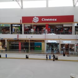 Cinemex Galerías - Vista de frente del complejo Cinemex, desde el interior de plaza Galerías Mérida