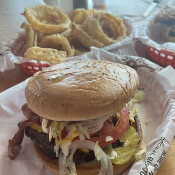 Longhorn Cafe - Burgers and onion rings - Burgers Near Me - San Antonio, Texas Longhorn Cafe - Burgers and onion rings - Burgers Near Me - San Antonio, Texas