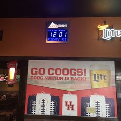 Big City Wings - Official home of the Houston Cougars!