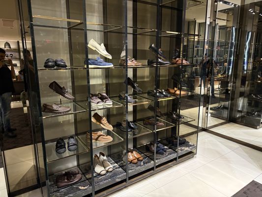 Gucci by null