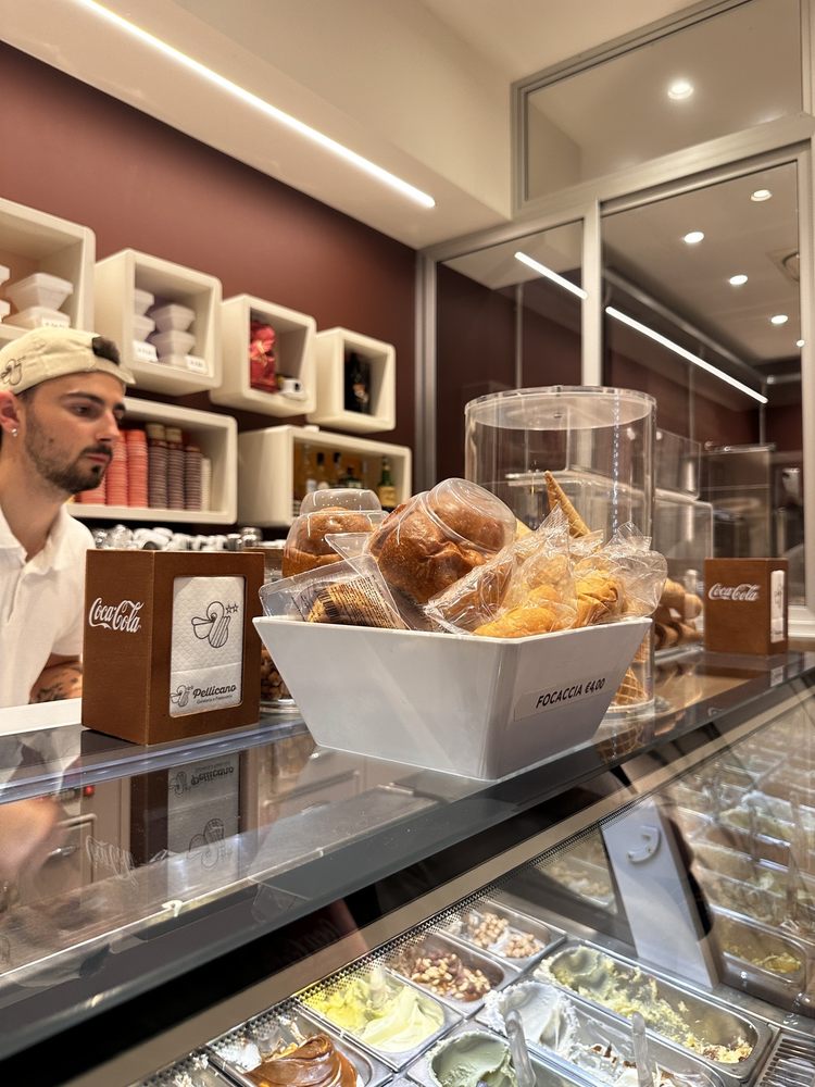 GELATERIA PELLICANO VESPUCCI Viale Amerigo Vespucci 125, Rimini