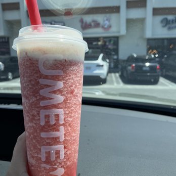 Ume Tea - Strawberry green tea slush - Bubble Tea Near Me - Los Angeles, California Ume Tea - Strawberry green tea slush - Bubble Tea Near Me - Los Angeles, California