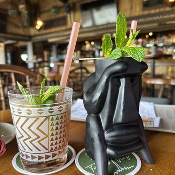 Trader Vic's - Original Mai Thai and Suffering Bastard - Hawaiian Near Me - Emeryville, California