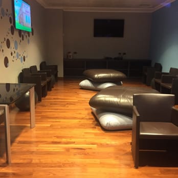 Sala Montale - Family room - Airport Lounges Near Me - Ferno, Virginia