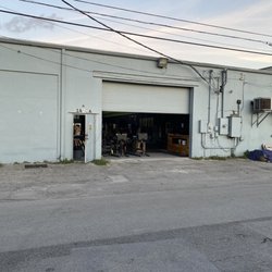 Training Pit Fitness - Entrance