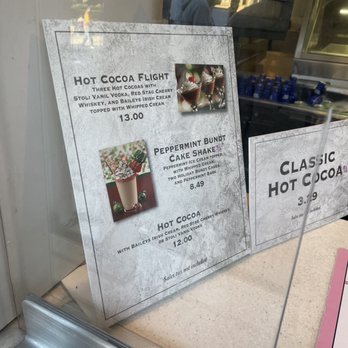 Hollywood Scoops - Ice Cream & Frozen Yogurt Near Me - Lake Buena Vista, Florida Hollywood Scoops - Ice Cream & Frozen Yogurt Near Me - Lake Buena Vista, Florida