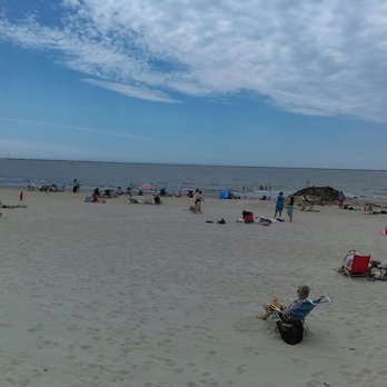 Captain Roger Wheeler State Beach - Beaches Near Me - Narragansett, Rhode Island