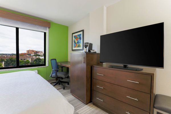 Holiday Inn Express & Suites Fort Worth Downtown by IHG by null