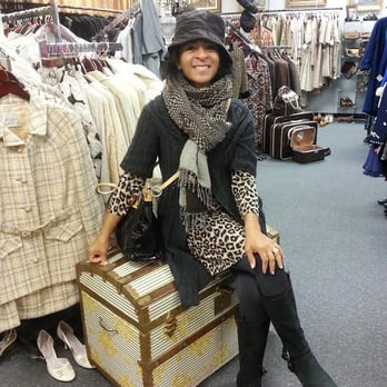 Glenna's Clothing - beautiful customers - Used, Vintage & Consignment Near Me - Tacoma, Washington
