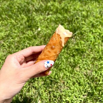 Rollies - Cheeseburger roll - Food Trucks Near Me Rollies - Cheeseburger roll - Food Trucks Near Me