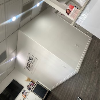 Flawless Skin Center - Waiting room - Laser Hair Removal Near Me - Burbank, California